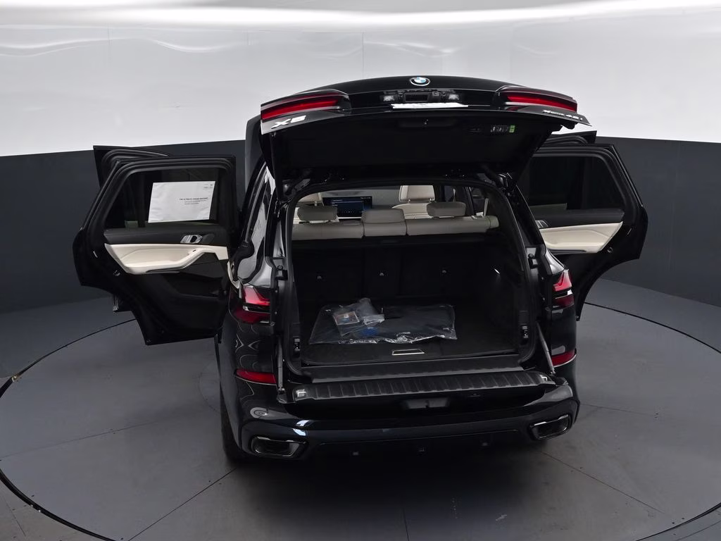 2026 Black Sapphire Metallic BMW X5 xDrive40i AWD SUV