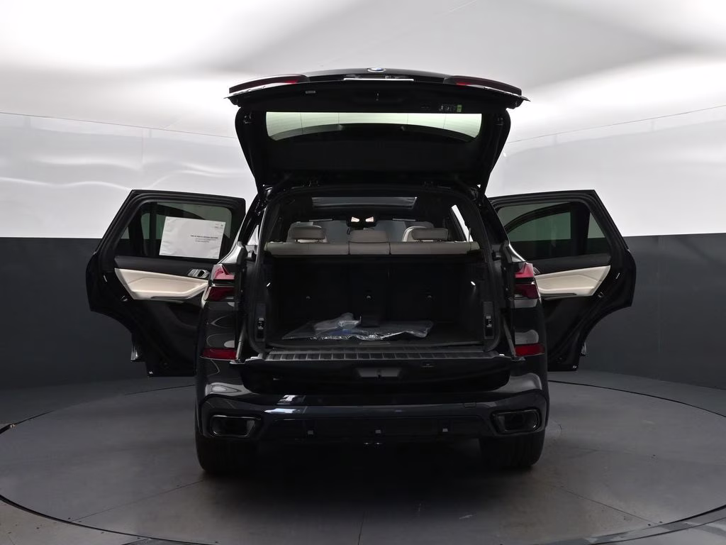 2026 Black Sapphire Metallic BMW X5 xDrive40i AWD SUV