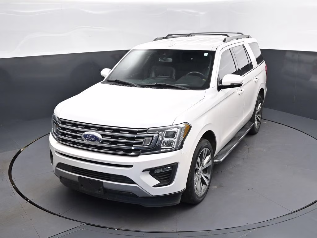 2019 White Platinum Clearcoat Metallic Ford Expedition XLT RWD SUV
