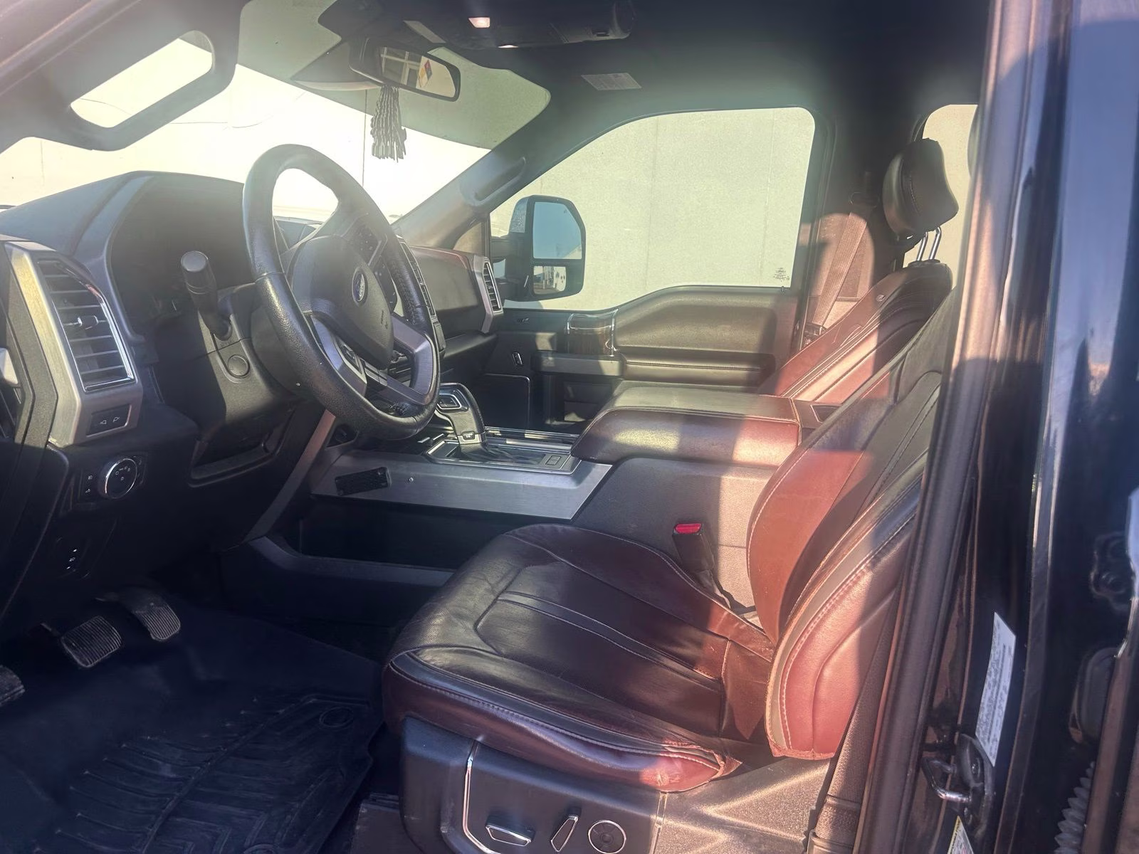 2016 Shadow Black Ford F-150 Platinum 4X4 Truck