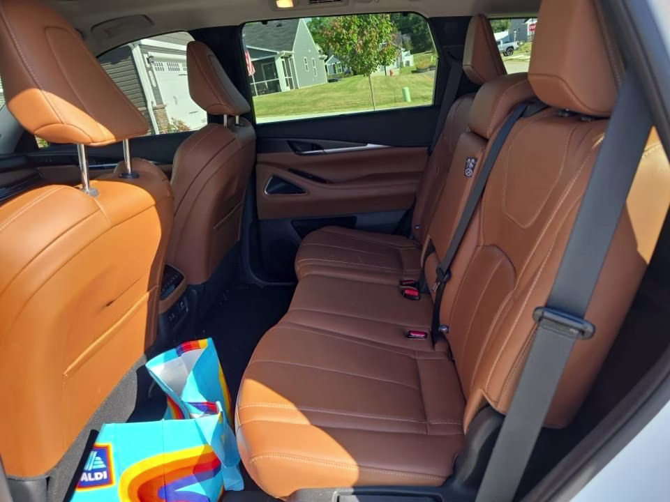2023 Majestic INFINITI QX60 Sensory AWD SUV
