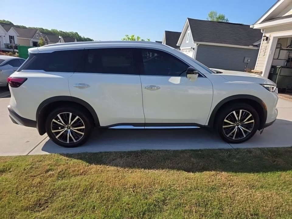 2023 Majestic INFINITI QX60 Sensory AWD SUV