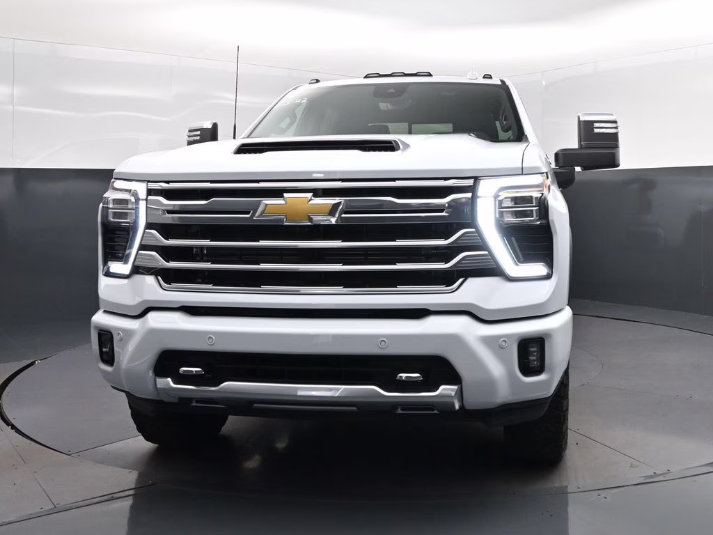 2026 Polar White Chevrolet Silverado 2500HD High Country 4X4 Truck