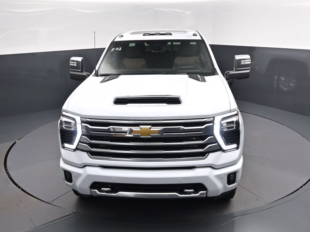 2026 Polar White Chevrolet Silverado 2500HD High Country 4X4 Truck