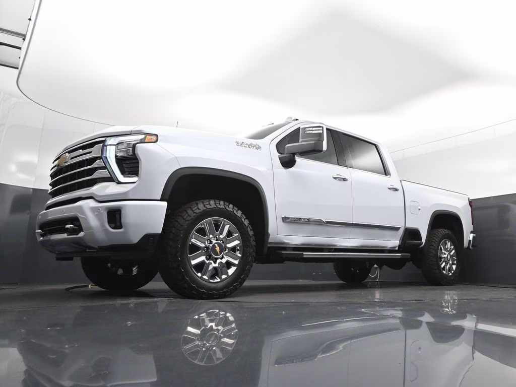 2026 Polar White Chevrolet Silverado 2500HD High Country 4X4 Truck