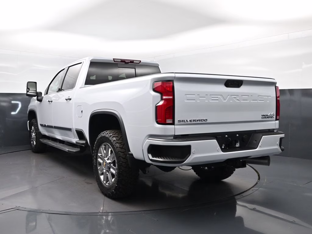 2026 Polar White Chevrolet Silverado 2500HD High Country 4X4 Truck