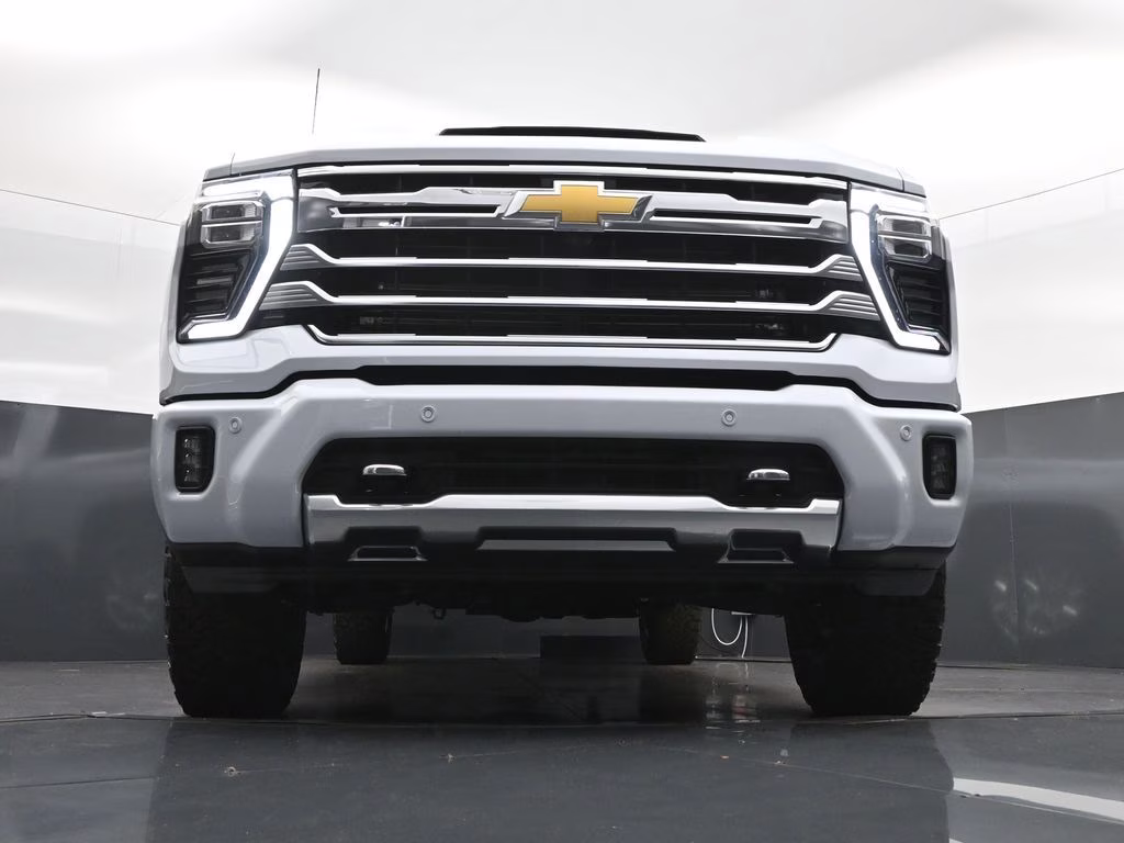 2026 Polar White Chevrolet Silverado 2500HD High Country 4X4 Truck