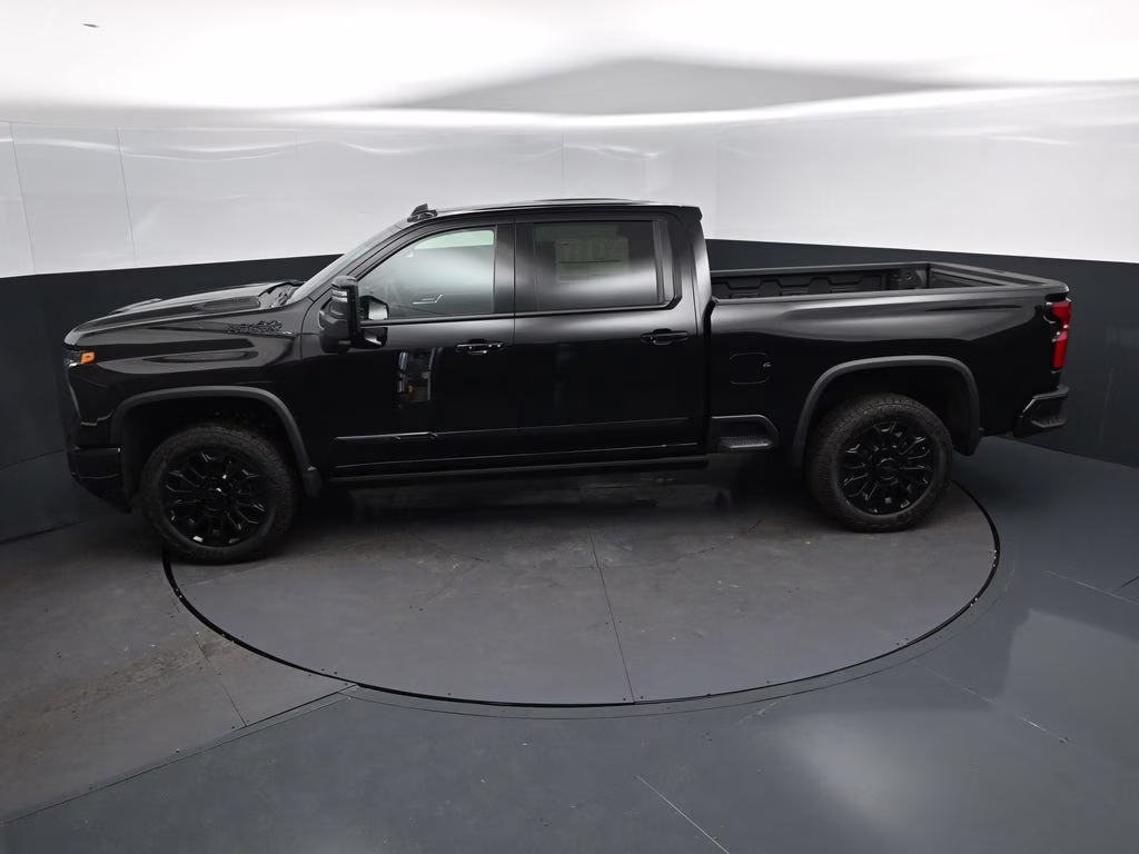 2026 Black Chevrolet Silverado 2500HD High Country 4X4 Truck
