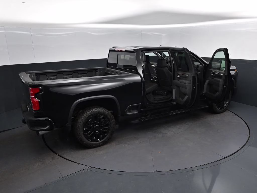 2026 Black Chevrolet Silverado 2500HD High Country 4X4 Truck