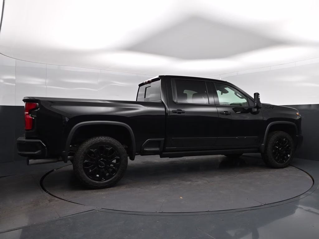 2026 Black Chevrolet Silverado 2500HD High Country 4X4 Truck