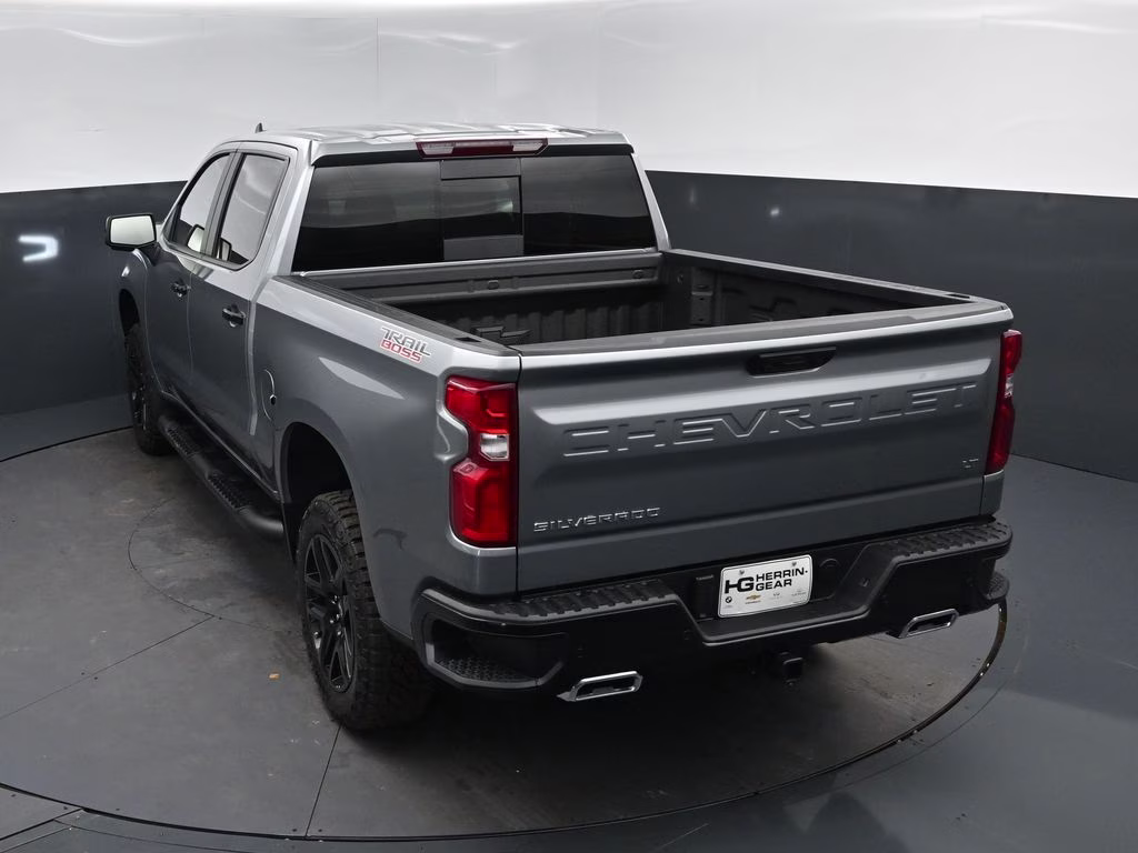 2026 Sterling Gray Metallic Chevrolet Silverado 1500 LT Trail Boss 4X4 Truck