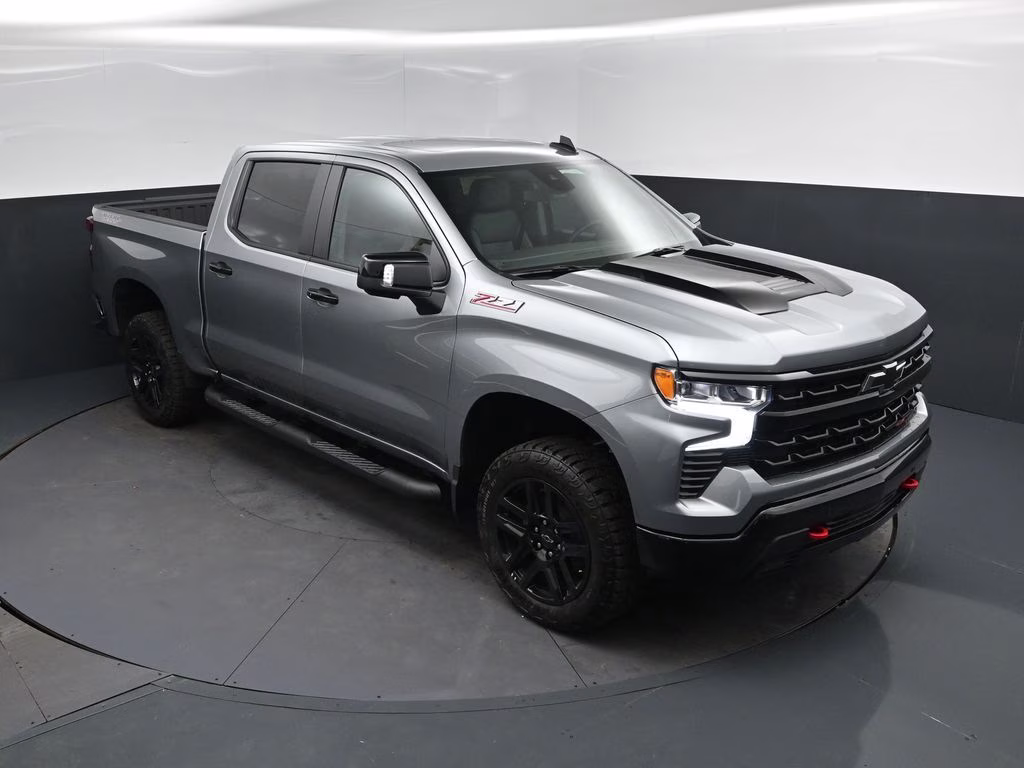 2026 Sterling Gray Metallic Chevrolet Silverado 1500 LT Trail Boss 4X4 Truck