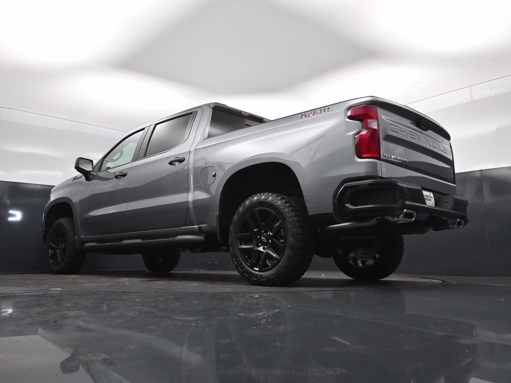 2026 Sterling Gray Metallic Chevrolet Silverado 1500 LT Trail Boss 4X4 Truck