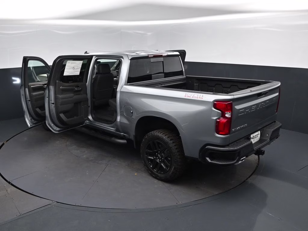 2026 Sterling Gray Metallic Chevrolet Silverado 1500 LT Trail Boss 4X4 Truck