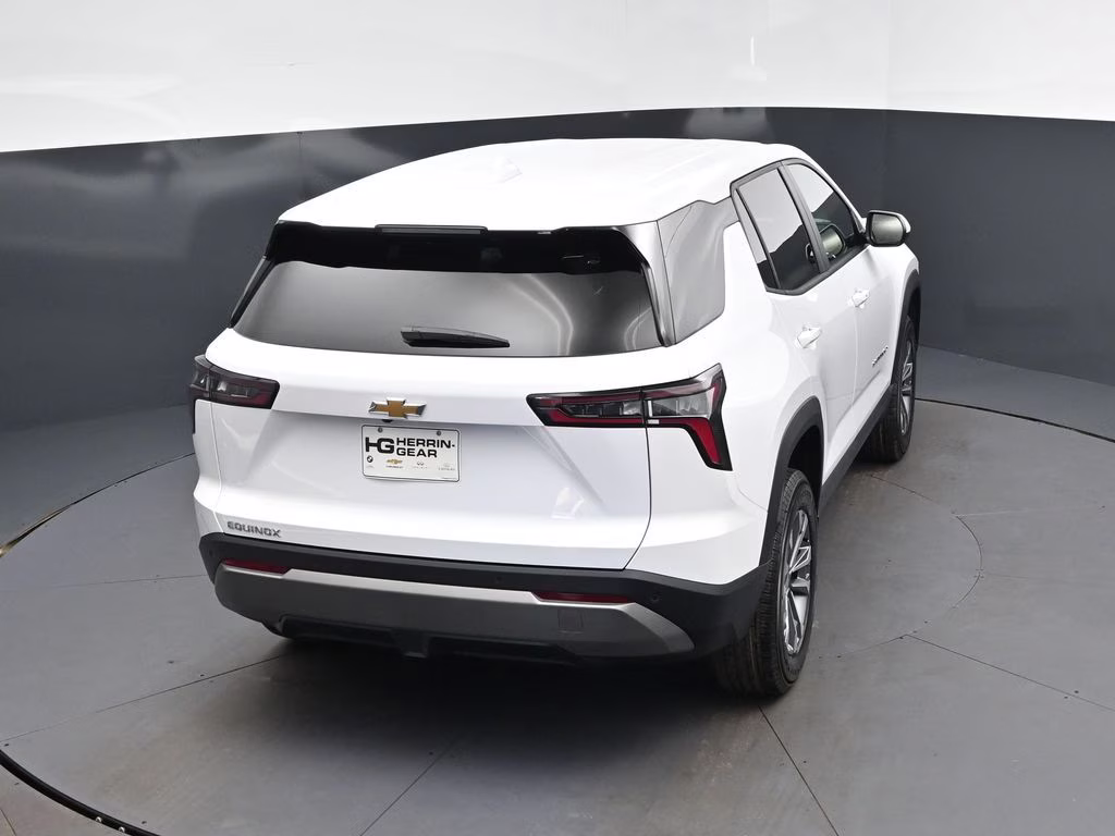 2026 Summit White Chevrolet Equinox LT FWD SUV