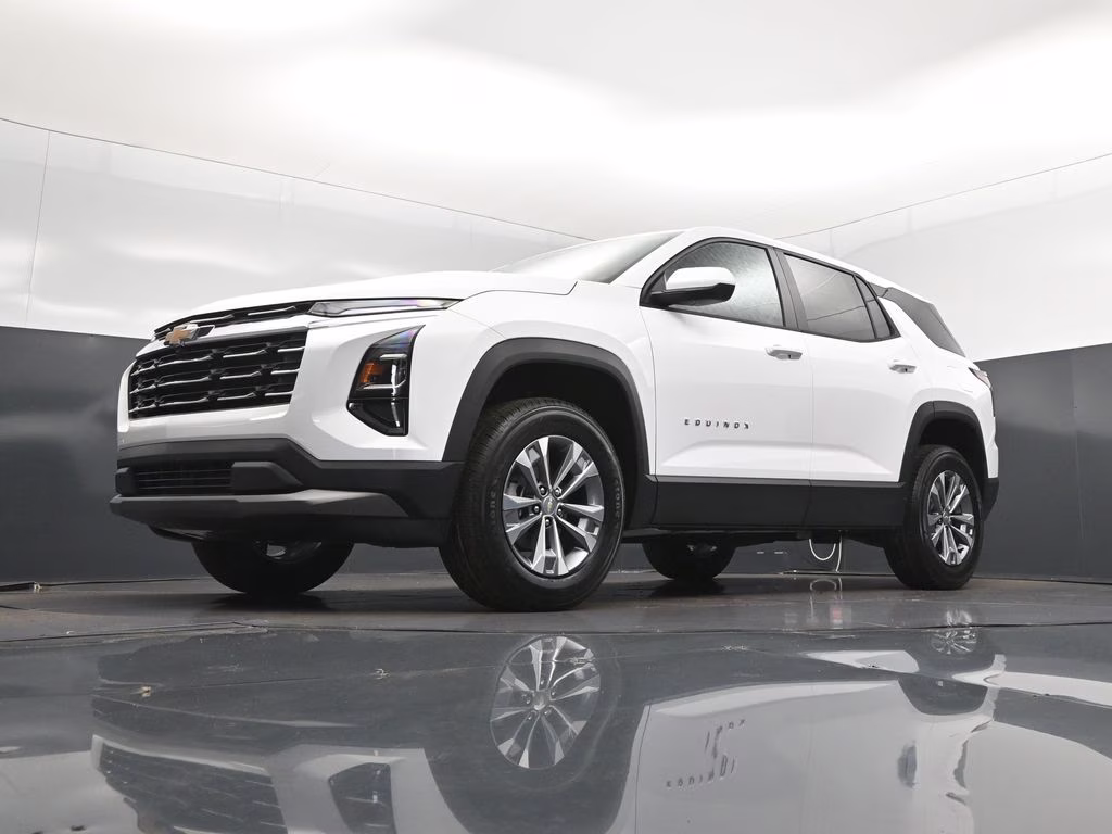 2026 Summit White Chevrolet Equinox LT FWD SUV