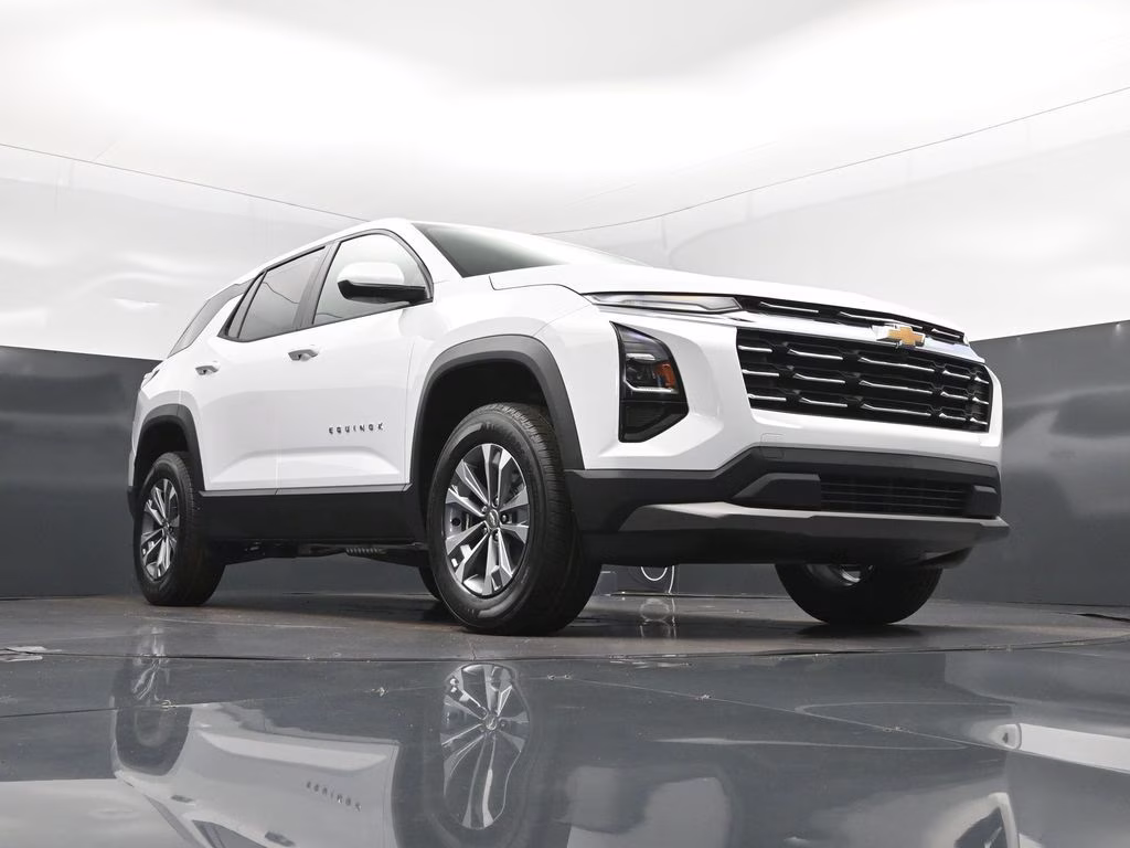 2026 Summit White Chevrolet Equinox LT FWD SUV