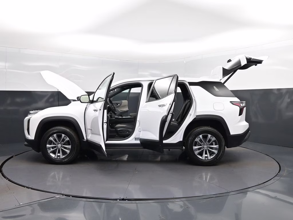 2026 Summit White Chevrolet Equinox LT FWD SUV