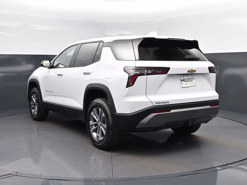 2026 Summit White Chevrolet Equinox LT FWD SUV
