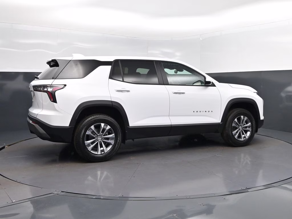 2026 Summit White Chevrolet Equinox LT FWD SUV