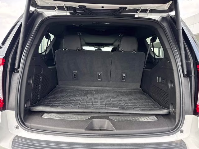 2021 White Frost GMC Yukon XL AT4 4X4 SUV