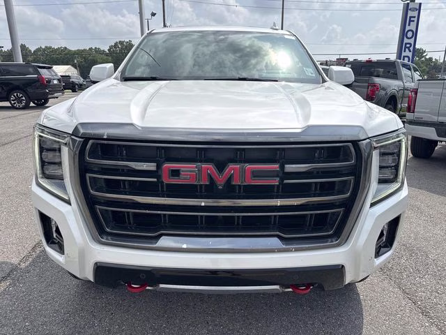 2021 White Frost GMC Yukon XL AT4 4X4 SUV
