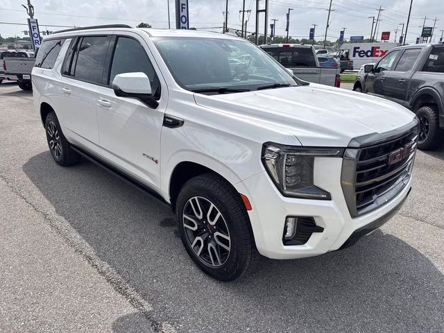 2021 White Frost GMC Yukon XL AT4 4X4 SUV