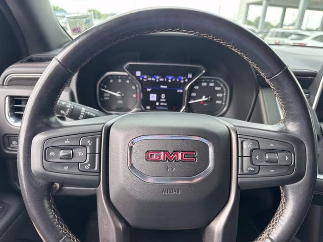 2021 White Frost GMC Yukon XL AT4 4X4 SUV