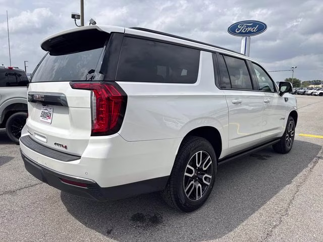 2021 White Frost GMC Yukon XL AT4 4X4 SUV