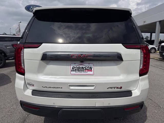 2021 White Frost GMC Yukon XL AT4 4X4 SUV