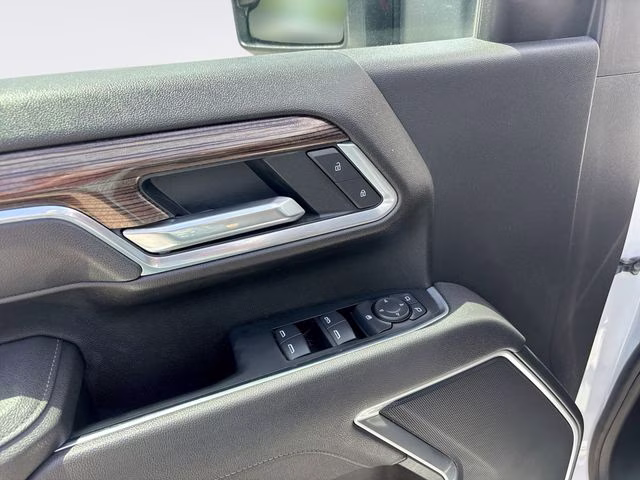 2025 Summit White Chevrolet Silverado 2500HD LT 4X4 Truck