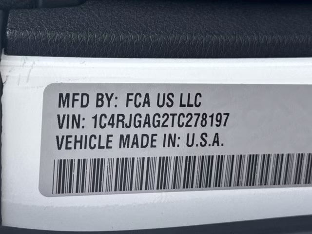 2026 Bright White Clearcoat Jeep Grand Cherokee Laredo X RWD SUV
