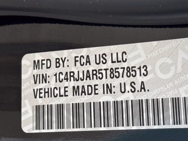 2026 Diamond Black Crystal Pearlcoat Jeep Grand Cherokee L Laredo Altitude RWD SUV