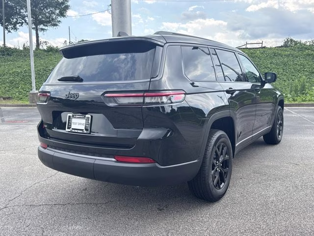2026 Diamond Black Crystal Pearlcoat Jeep Grand Cherokee L Laredo Altitude RWD SUV