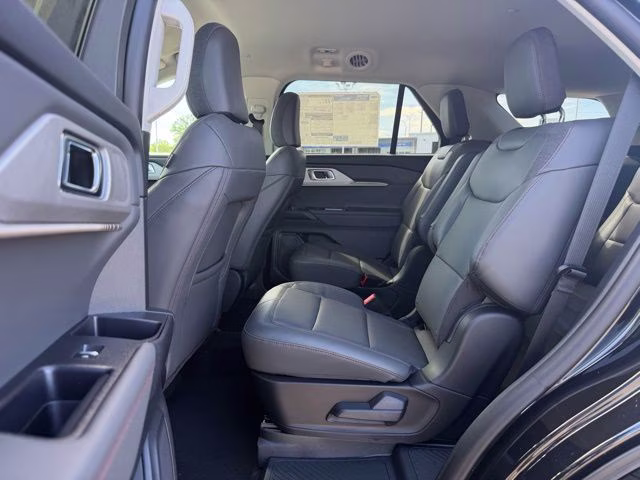 2026 Agate Black Metallic Ford Explorer Active 4X4 SUV