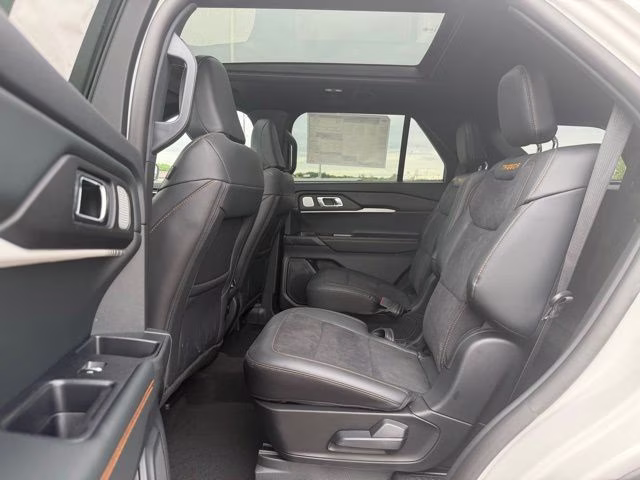 2026 Star White Metallic Tri-Coat Ford Explorer Tremor 4X4 SUV