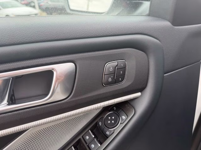 2026 Star White Metallic Tri-Coat Ford Explorer Tremor 4X4 SUV