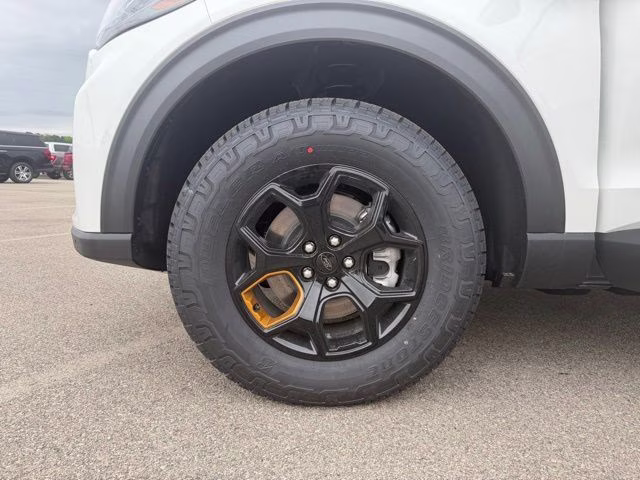 2026 Star White Metallic Tri-Coat Ford Explorer Tremor 4X4 SUV