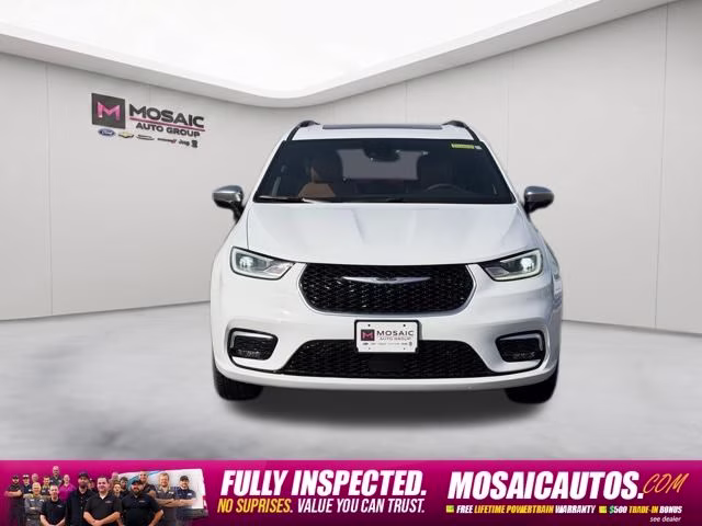 2025 Bright White Clearcoat Chrysler Pacifica Pinnacle AWD Van