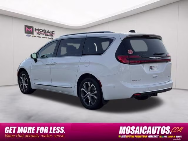 2025 Bright White Clearcoat Chrysler Pacifica Pinnacle AWD Van