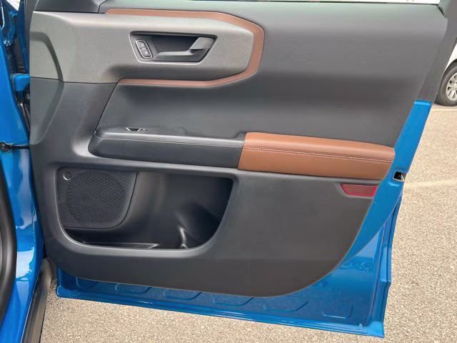 2026 Velocity Blue Metallic Ford Bronco Sport Outer Banks 4X4 SUV