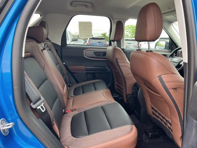 2026 Velocity Blue Metallic Ford Bronco Sport Outer Banks 4X4 SUV