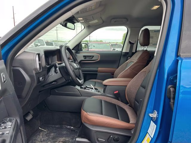 2026 Velocity Blue Metallic Ford Bronco Sport Outer Banks 4X4 SUV
