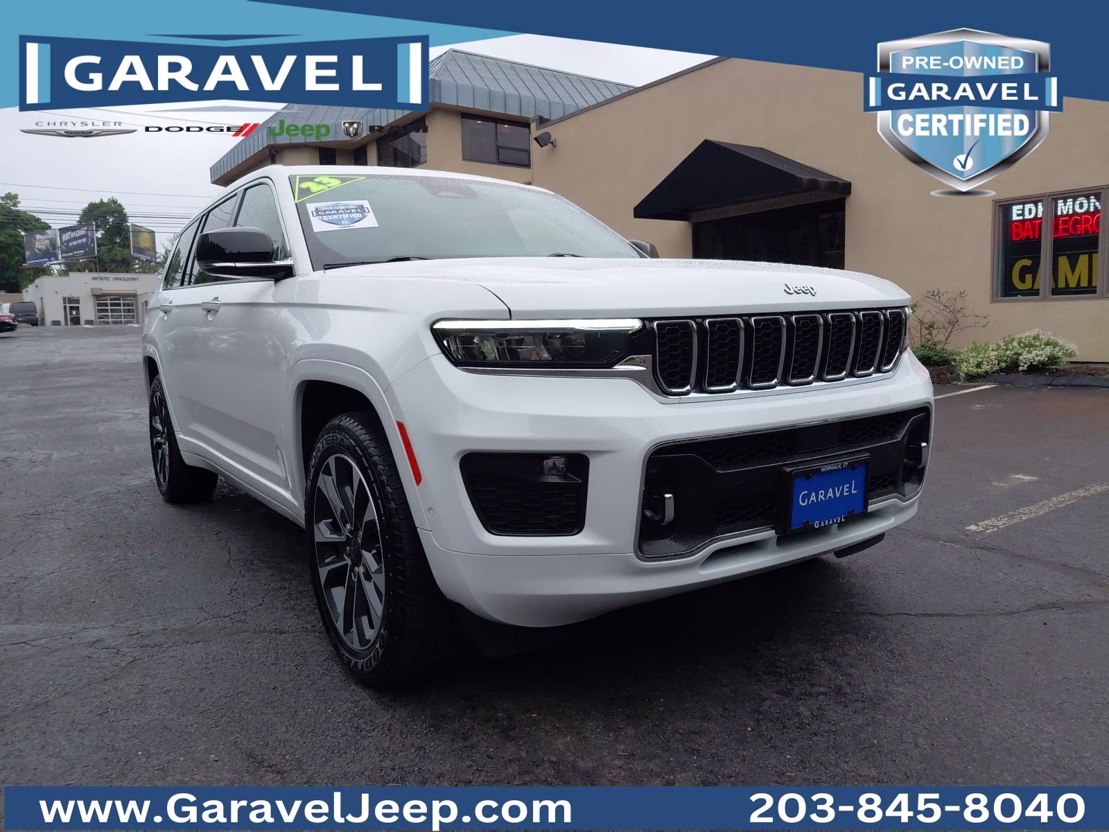 2023 Bright White Clearcoat Jeep Grand Cherokee L Overland 4X4 SUV