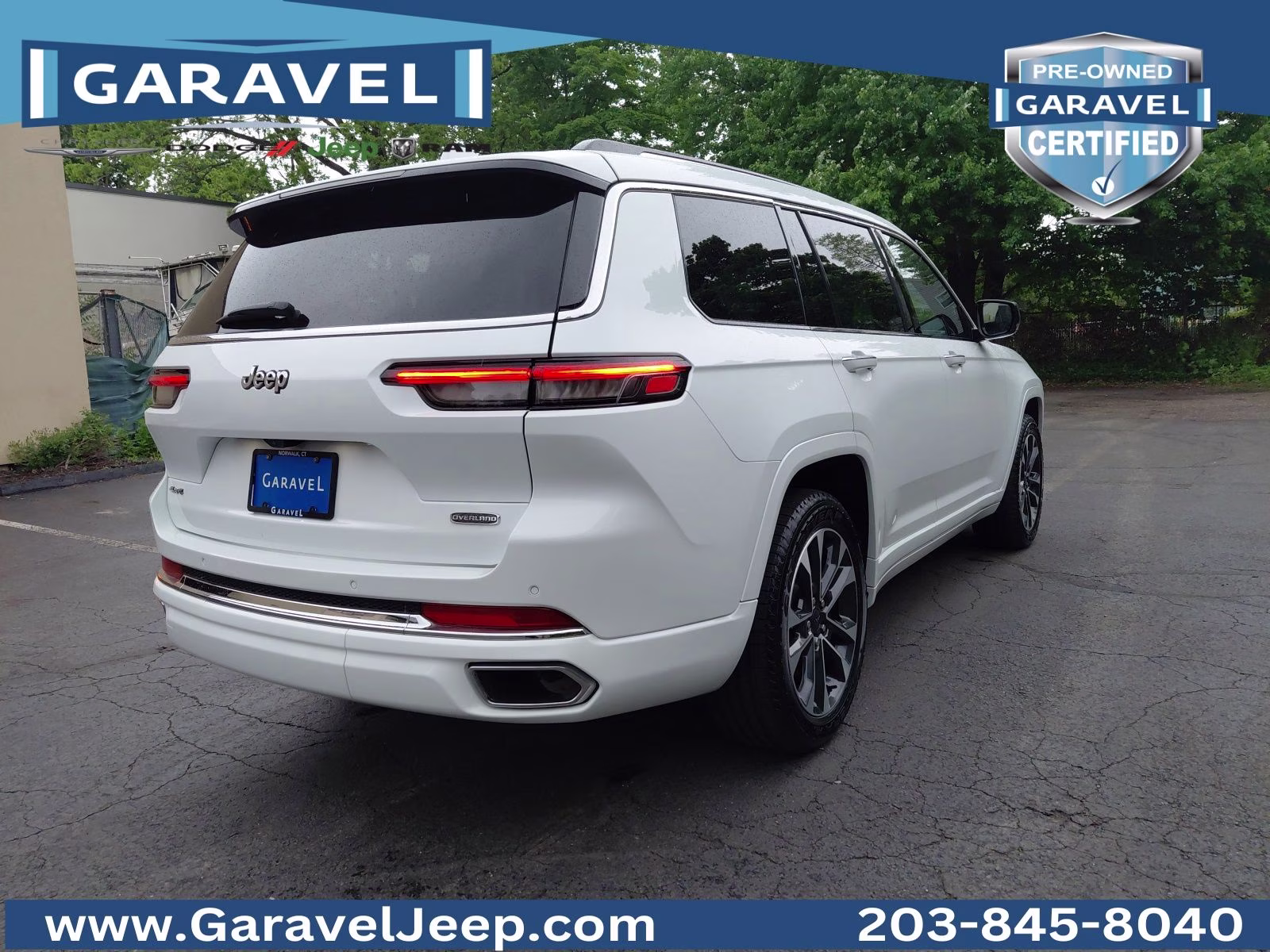 2023 Bright White Clearcoat Jeep Grand Cherokee L Overland 4X4 SUV