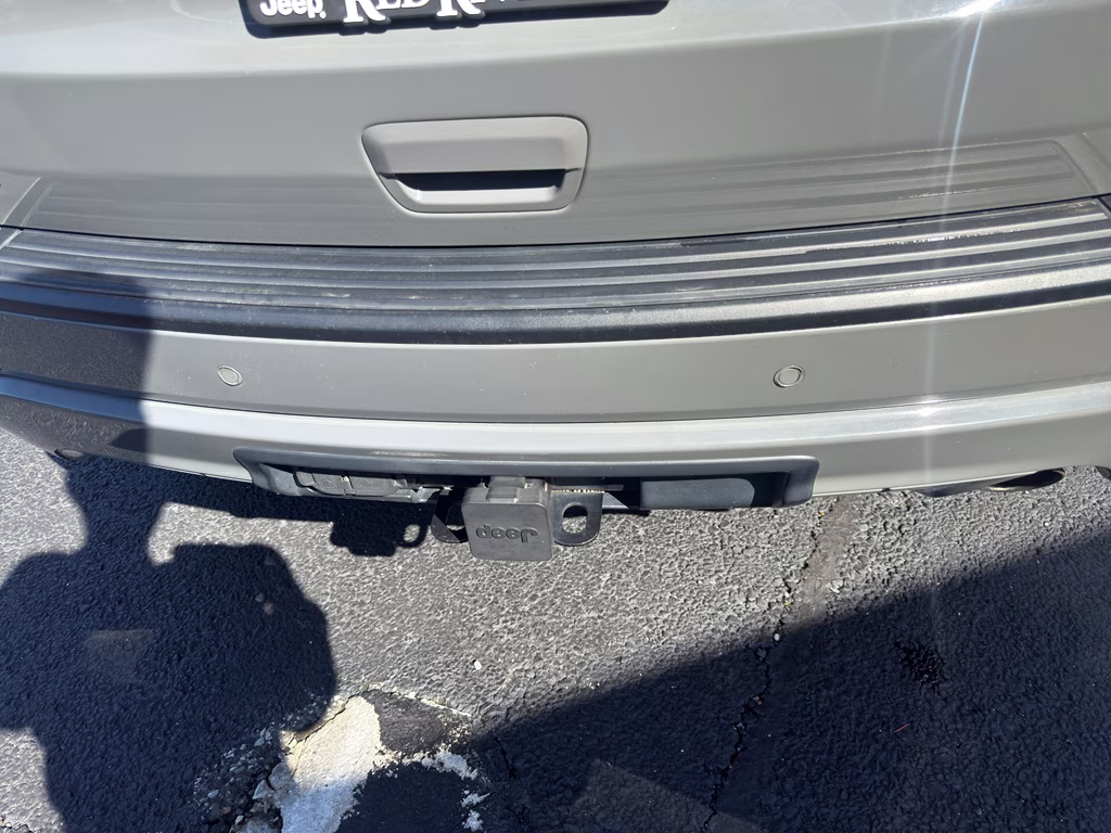 2020 Sting-Gray Clearcoat Jeep Grand Cherokee Altitude 4X4 SUV