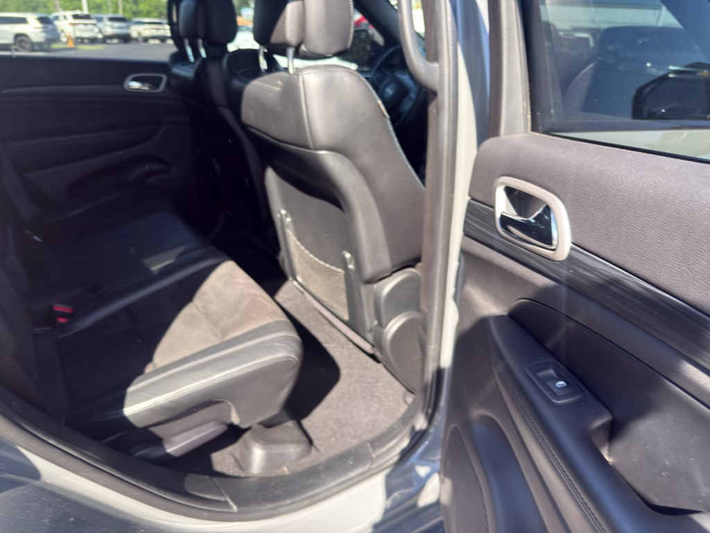 2020 Sting-Gray Clearcoat Jeep Grand Cherokee Altitude 4X4 SUV