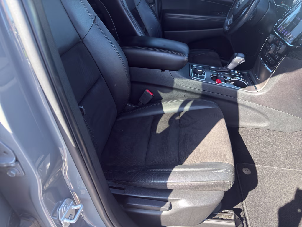 2020 Sting-Gray Clearcoat Jeep Grand Cherokee Altitude 4X4 SUV