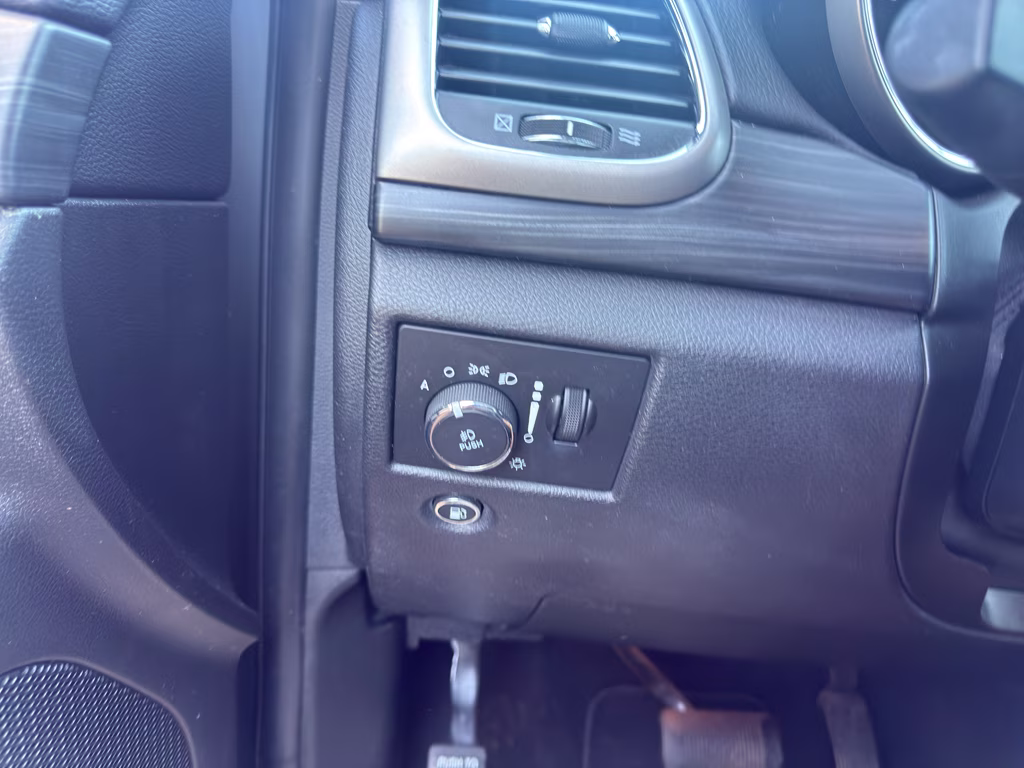 2020 Sting-Gray Clearcoat Jeep Grand Cherokee Altitude 4X4 SUV