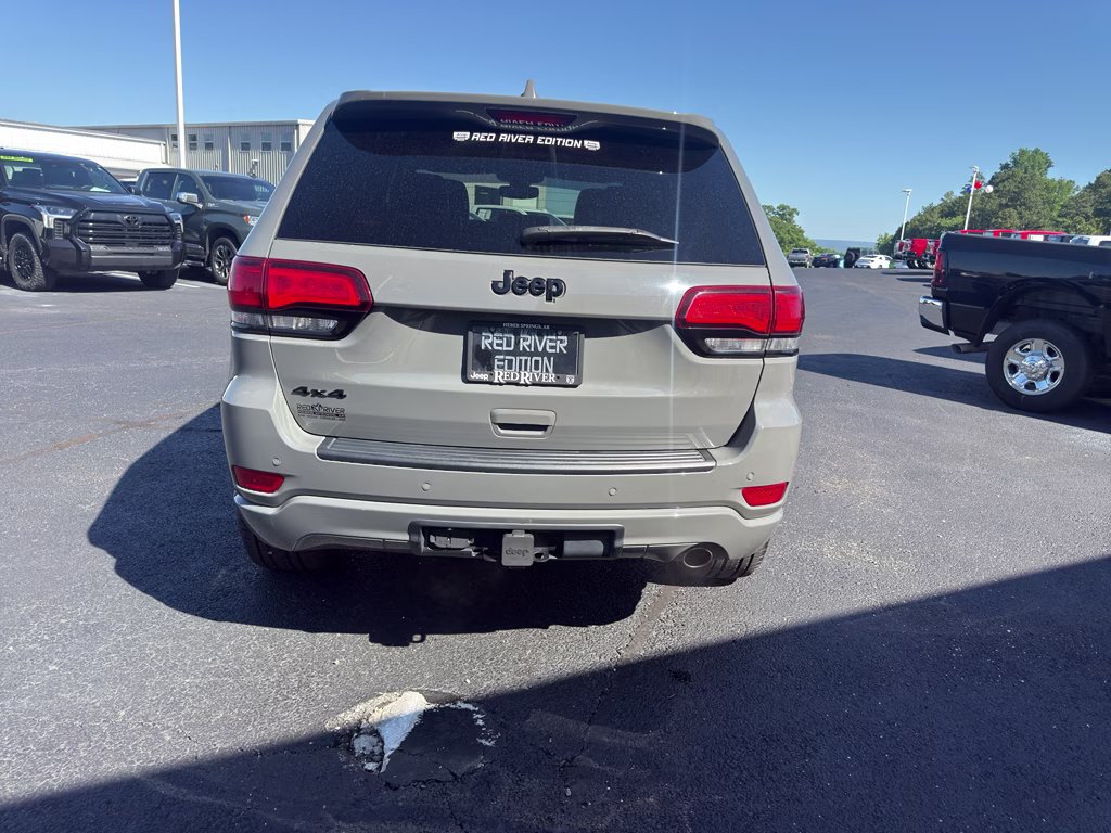 2020 Sting-Gray Clearcoat Jeep Grand Cherokee Altitude 4X4 SUV